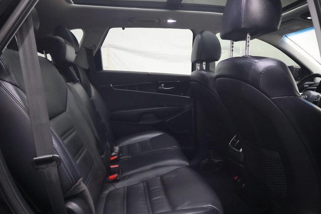 used 2019 Kia Sorento car, priced at $17,995