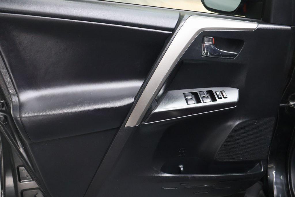 used 2018 Toyota RAV4 Hybrid car, priced at $19,995