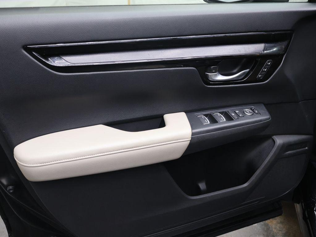 used 2024 Honda CR-V car, priced at $30,995