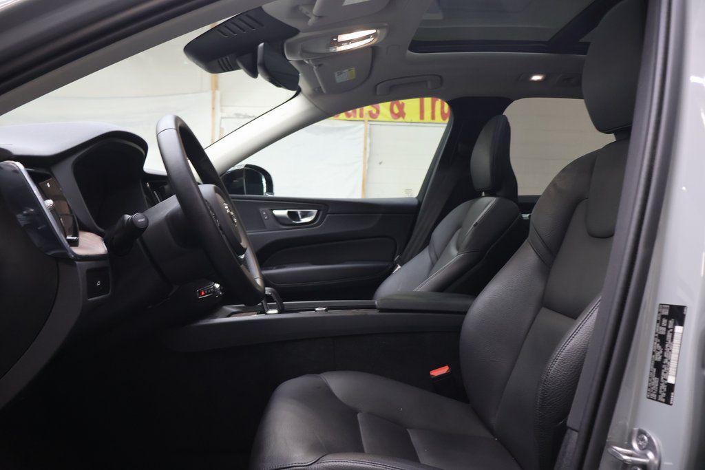 used 2024 Volvo XC60 car, priced at $31,995