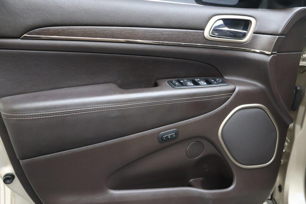 used 2014 Jeep Grand Cherokee car, priced at $14,495