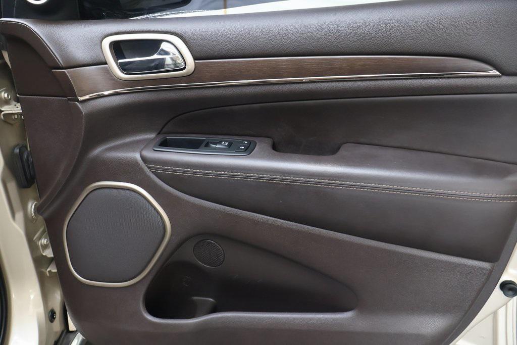 used 2014 Jeep Grand Cherokee car, priced at $14,495