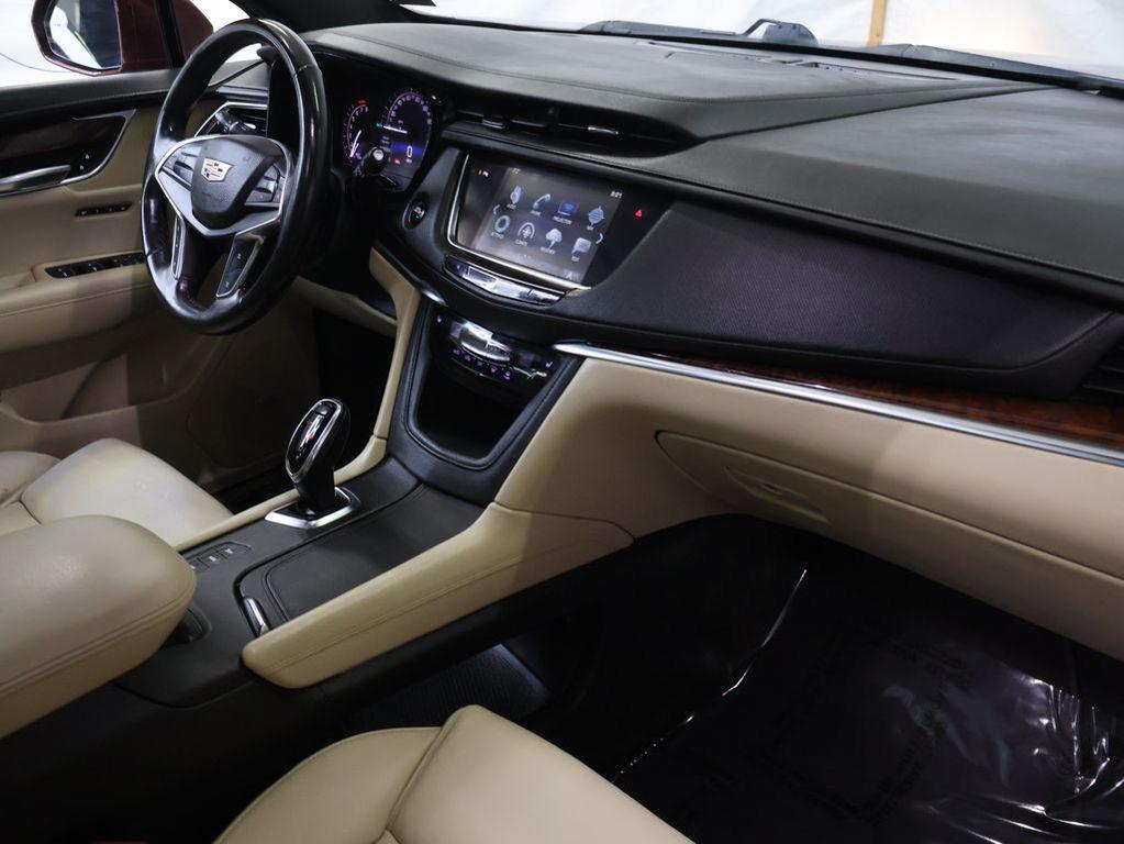 used 2017 Cadillac XT5 car, priced at $13,995