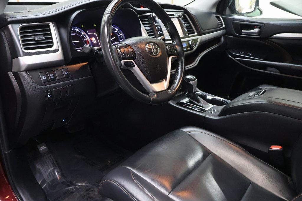 used 2019 Toyota Highlander car, priced at $22,495