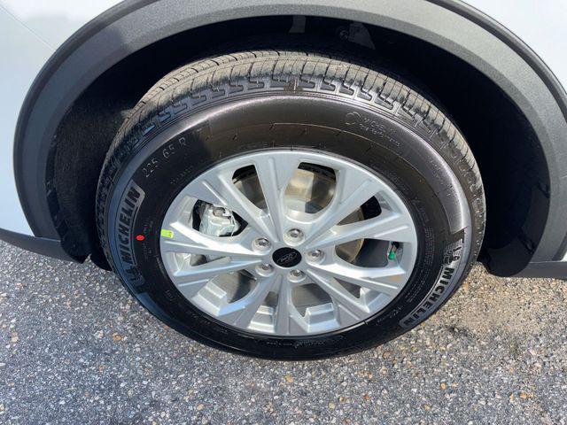 new 2026 Ford Escape car, priced at $27,384