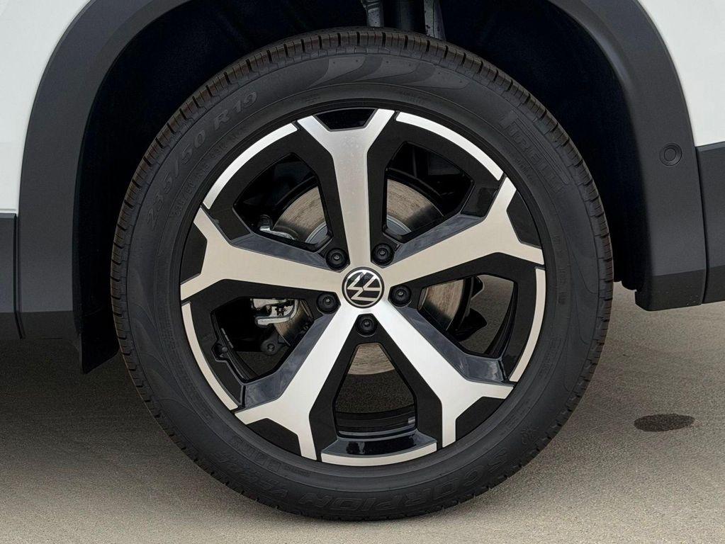 new 2026 Volkswagen Tiguan car, priced at $37,329