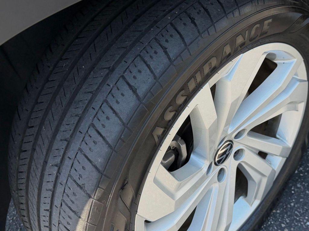 used 2023 Volkswagen Atlas car, priced at $30,995