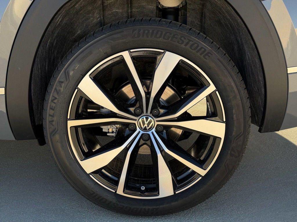 new 2026 Volkswagen Atlas car, priced at $58,517