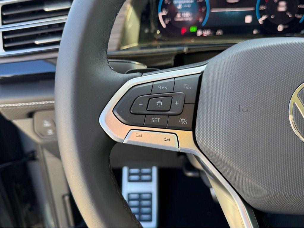 new 2026 Volkswagen Atlas car, priced at $58,517