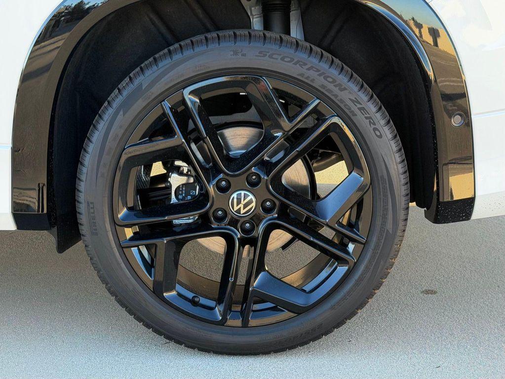 new 2026 Volkswagen Tiguan car, priced at $40,356