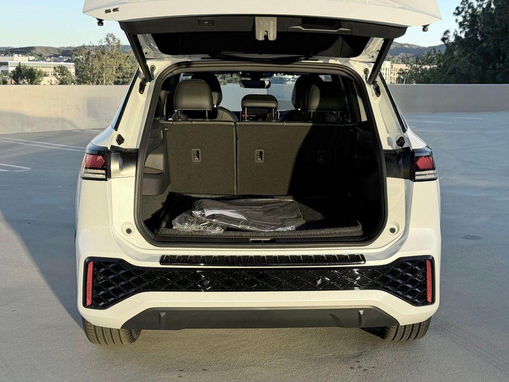 new 2026 Volkswagen Tiguan car, priced at $40,356