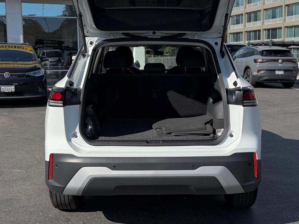 used 2025 Volkswagen Tiguan car, priced at $29,397