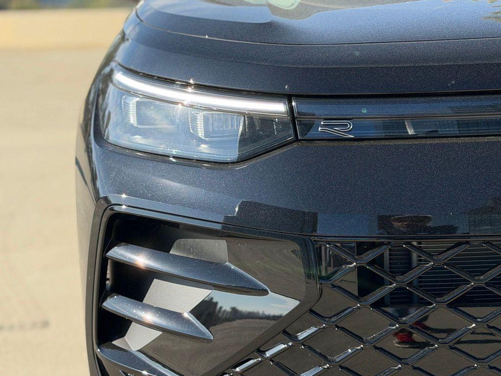 new 2026 Volkswagen Tiguan car, priced at $39,944