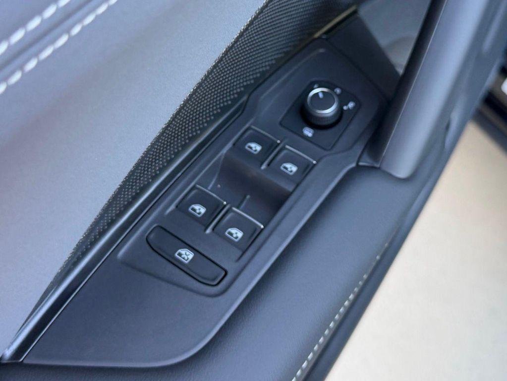 new 2026 Volkswagen Tiguan car, priced at $39,607