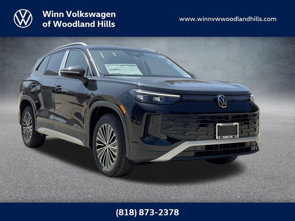 new 2025 Volkswagen Tiguan car, priced at $32,682
