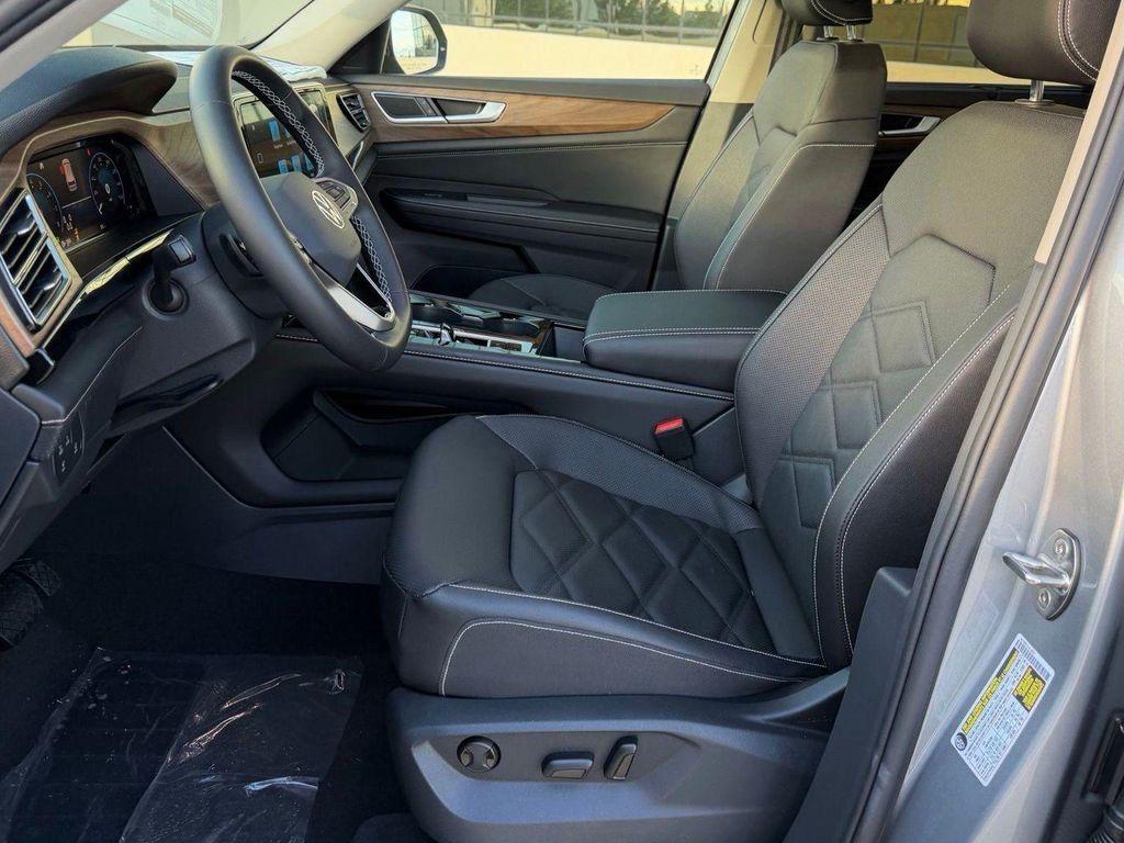 new 2026 Volkswagen Atlas car, priced at $48,473