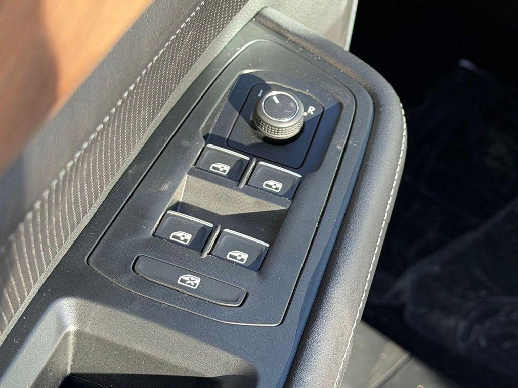 new 2026 Volkswagen Atlas car, priced at $47,617