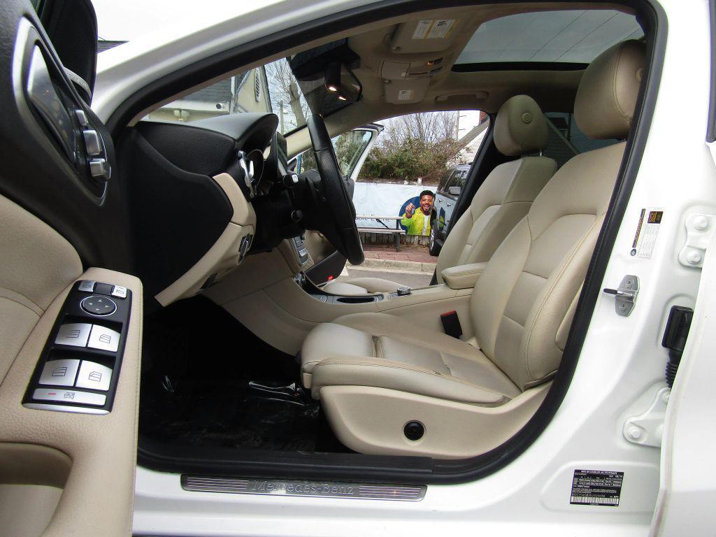 used 2020 Mercedes-Benz GLA 250 car, priced at $17,995