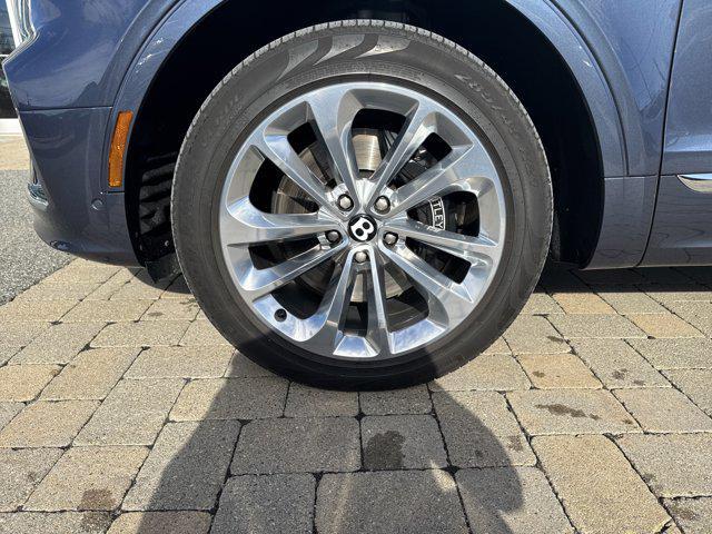 used 2022 Bentley Bentayga car, priced at $139,000