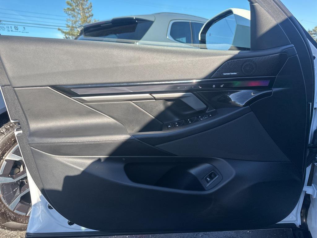 used 2025 BMW 540 car, priced at $59,992