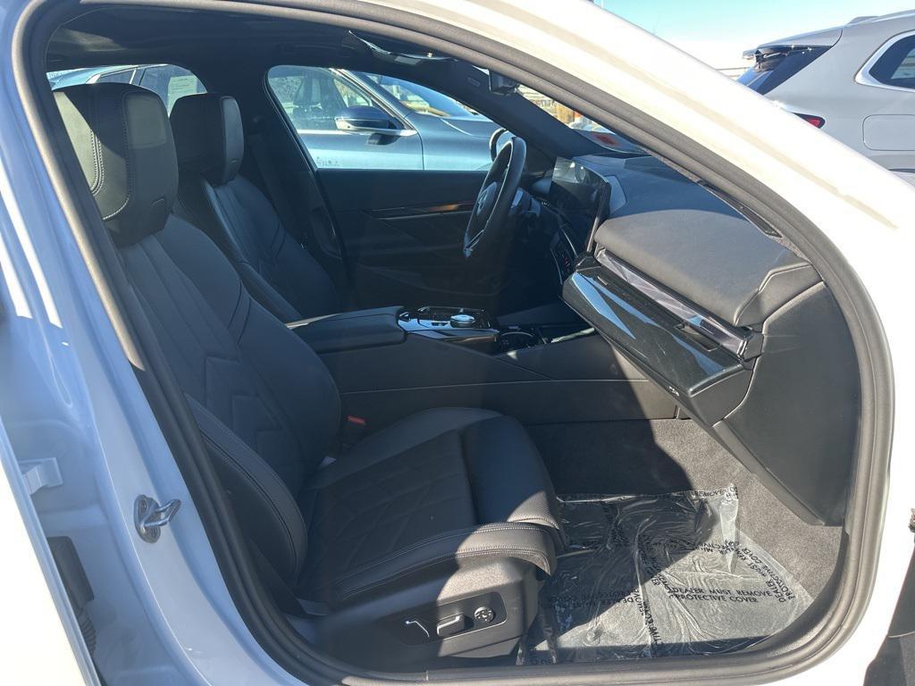 used 2025 BMW 540 car, priced at $59,992