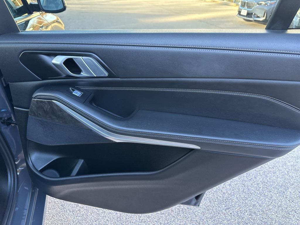 used 2025 BMW X7 car, priced at $75,986