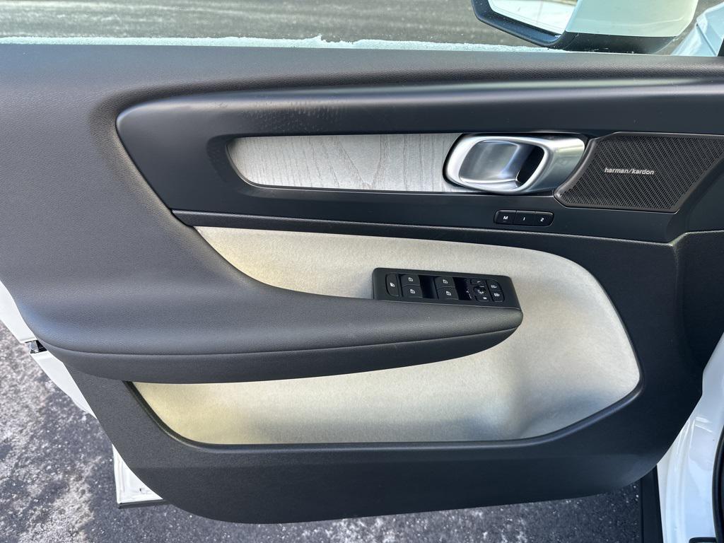 used 2024 Volvo XC40 car, priced at $29,997