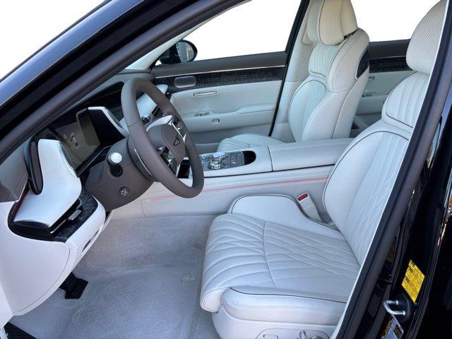 used 2025 Genesis G90 car, priced at $79,995