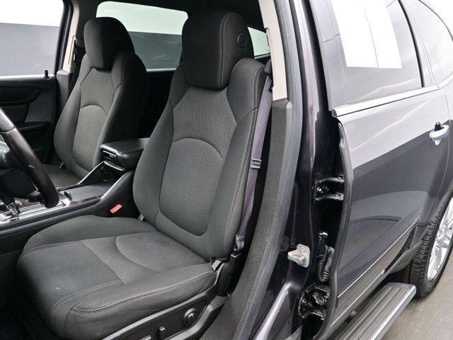 used 2015 Chevrolet Traverse car, priced at $9,700