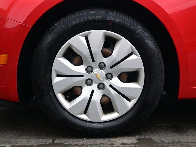 used 2014 Chevrolet Cruze car, priced at $7,737