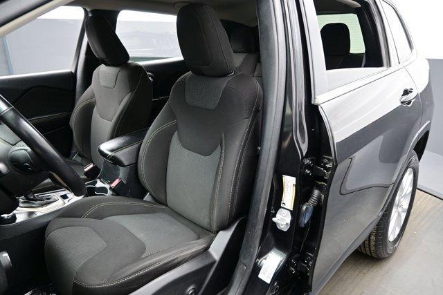 used 2016 Jeep Cherokee car, priced at $9,250