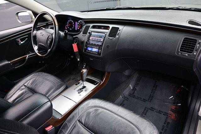 used 2009 Hyundai Azera car, priced at $7,880
