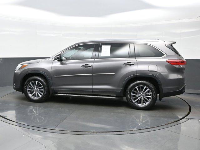 used 2019 Toyota Highlander car, priced at $28,799