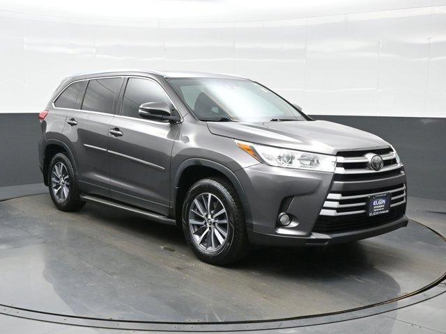 used 2019 Toyota Highlander car, priced at $28,799