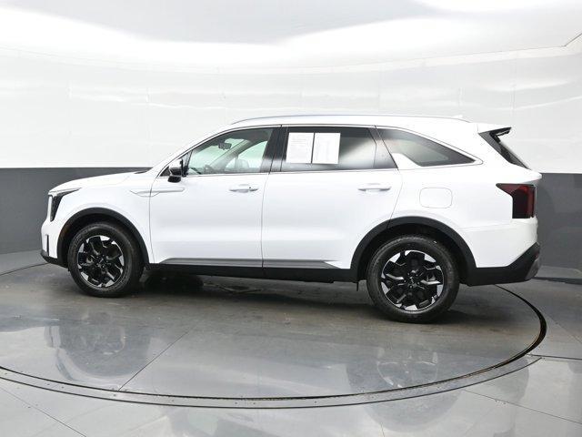 used 2024 Kia Sorento car, priced at $30,658