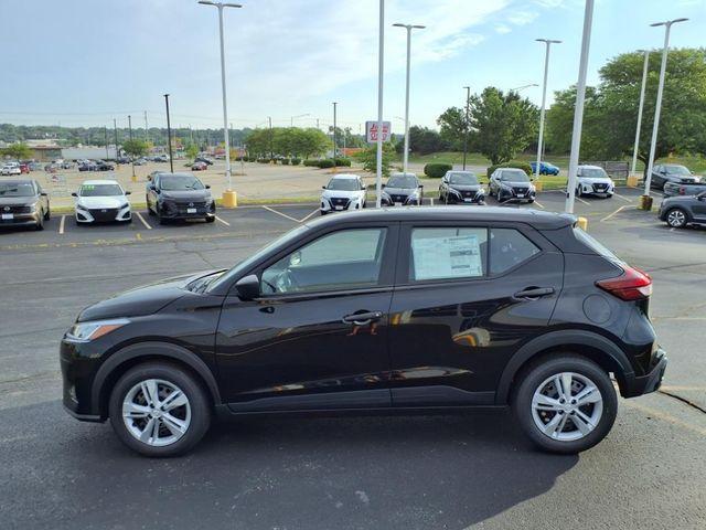 new 2025 Nissan Kicks Play car, priced at $20,320