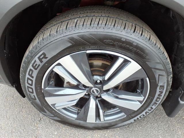 used 2023 Nissan Rogue car, priced at $25,995