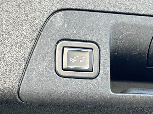 used 2023 Buick Envision car, priced at $25,995