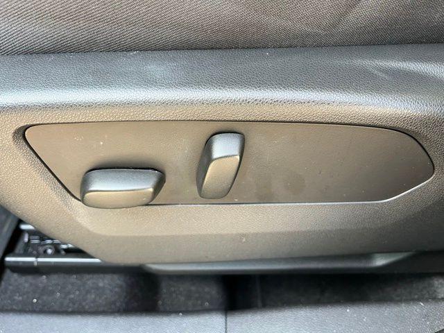 used 2023 Buick Envision car, priced at $25,995