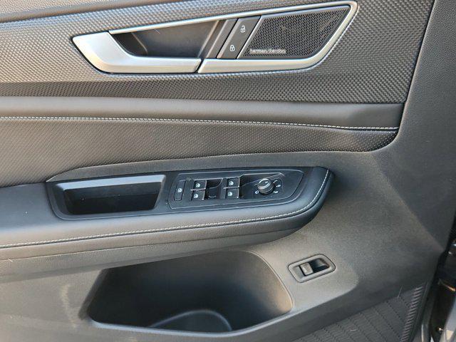 new 2026 Volkswagen Atlas Cross Sport car, priced at $53,748