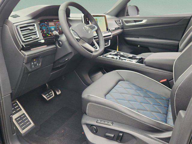 new 2026 Volkswagen Atlas Cross Sport car, priced at $52,391
