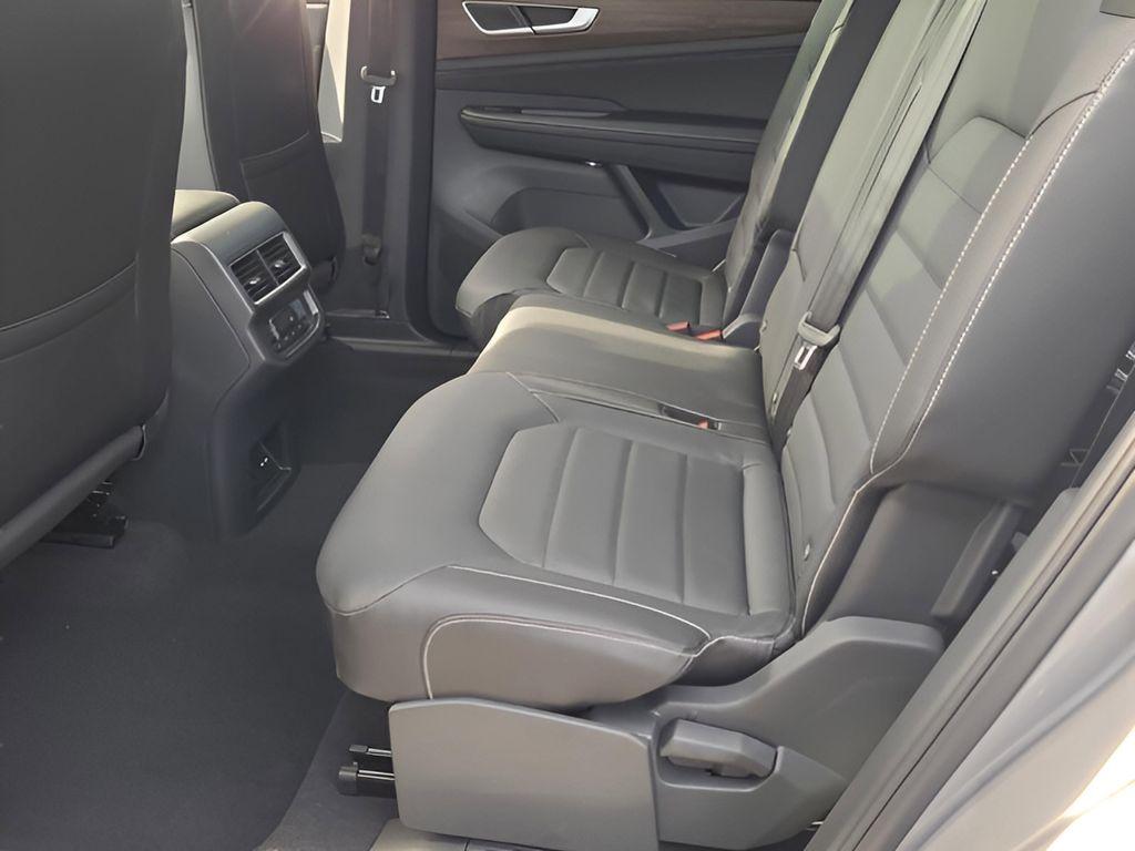 new 2026 Volkswagen Atlas car, priced at $46,283