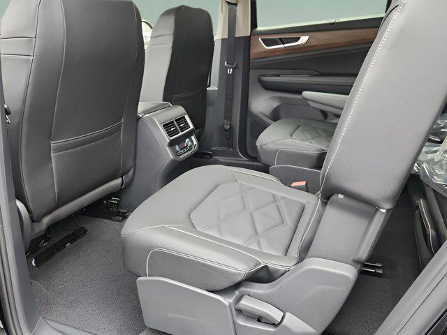 new 2026 Volkswagen Atlas car, priced at $45,936