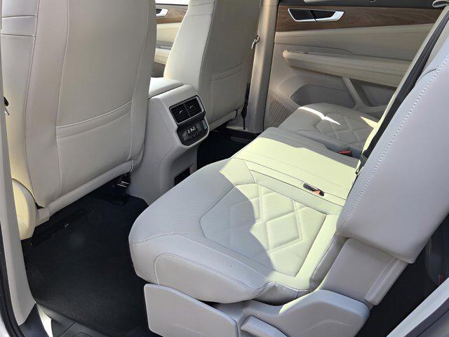 new 2026 Volkswagen Atlas car, priced at $42,796