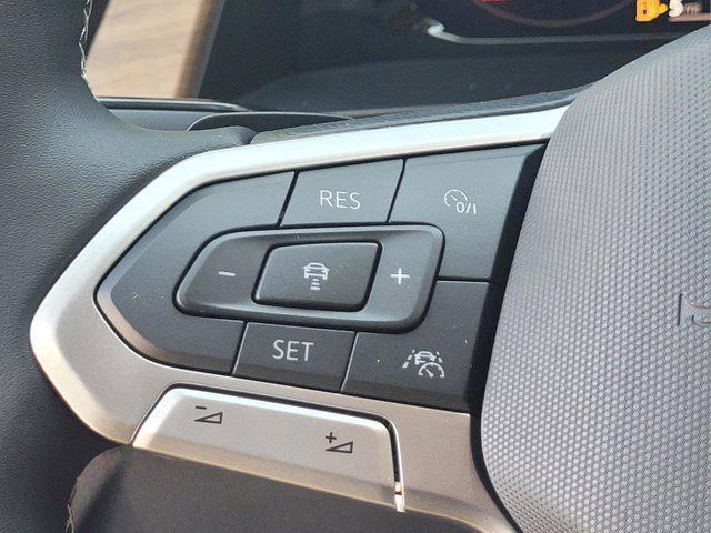 new 2025 Volkswagen Atlas car, priced at $40,151