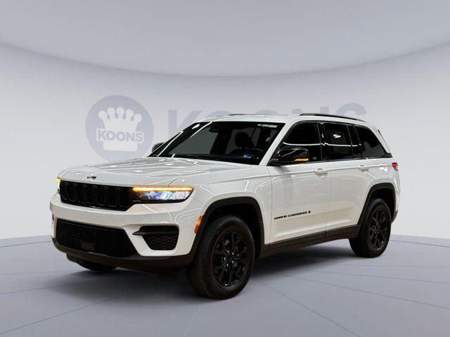 used 2025 Jeep Grand Cherokee car, priced at $32,995
