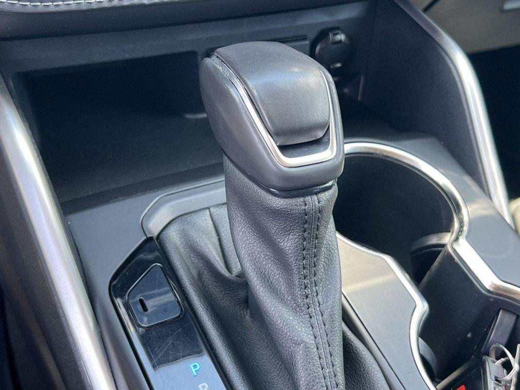 used 2021 Toyota Highlander car, priced at $29,990