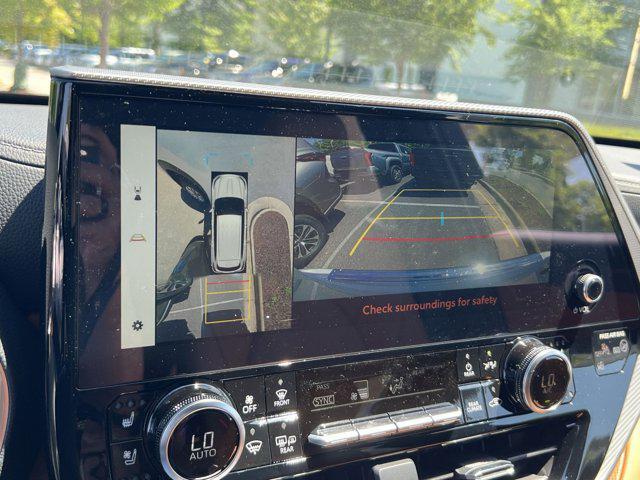 new 2026 Toyota Highlander Hybrid car, priced at $58,628