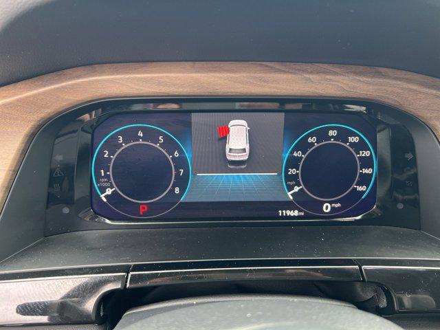 used 2025 Volkswagen Atlas car, priced at $32,000