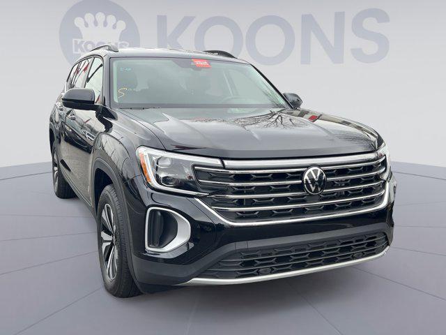 used 2025 Volkswagen Atlas car, priced at $32,000